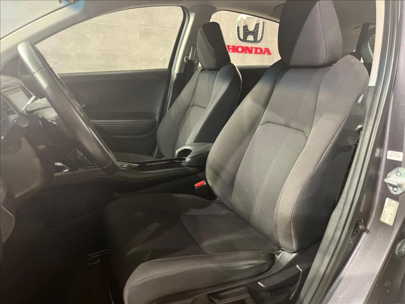 HR-V