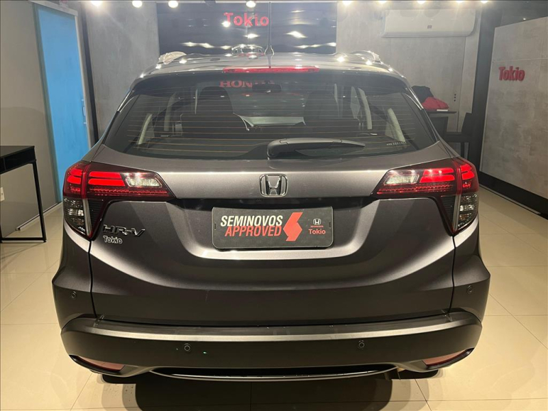 HR-V