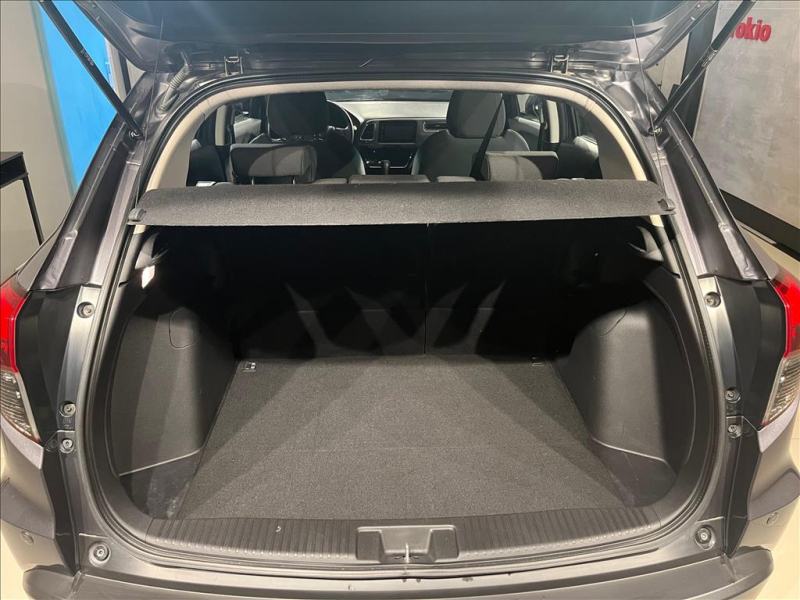 HR-V