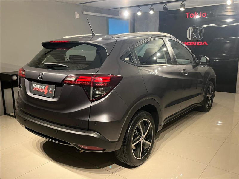 HR-V