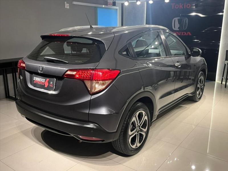 HR-V