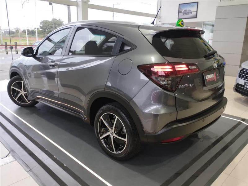 HR-V