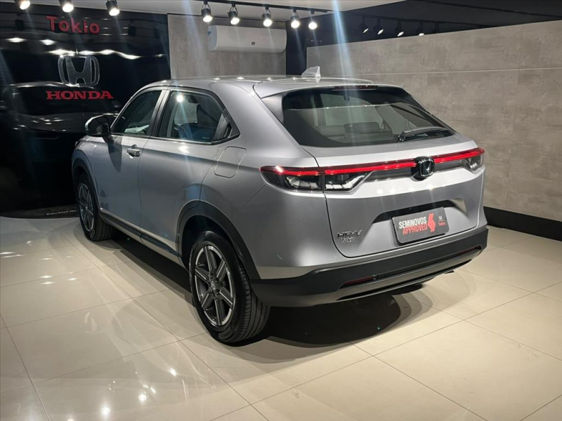 HR-V