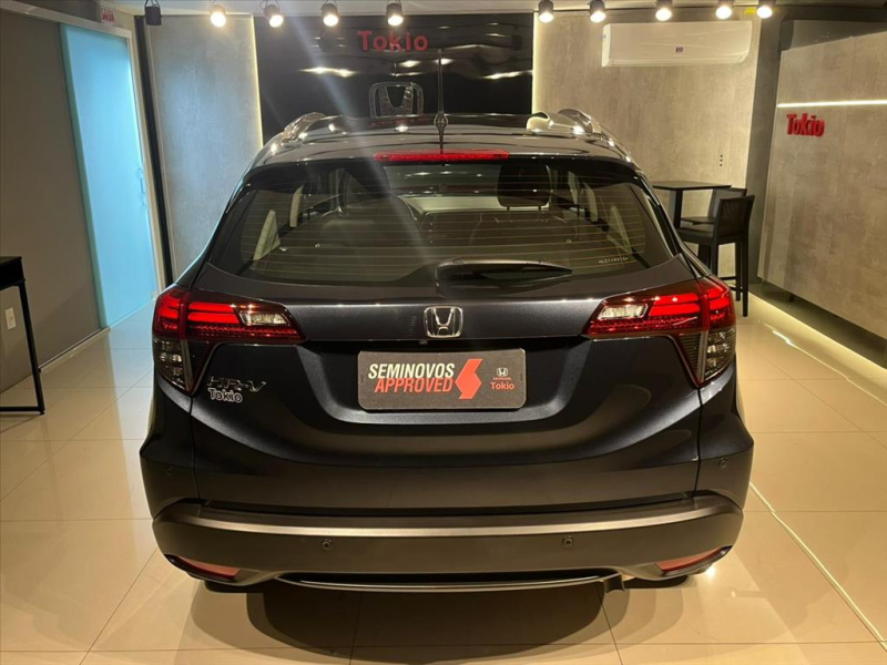 HR-V