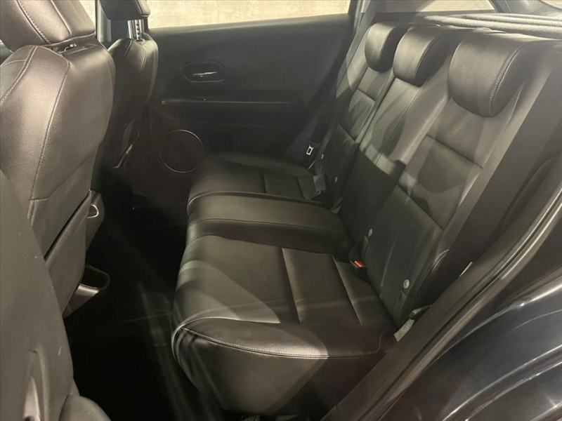 HR-V